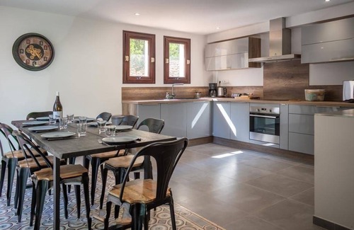 Bonifacio House | 120 m² House ∙ 4 bedrooms ∙ 8 guests