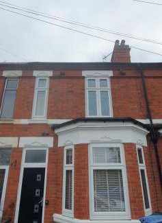 Coventry House | 120 m² House ∙ 4 bedrooms ∙ 10 guests