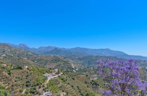 Torrox House | 120 m² House ∙ 4 bedrooms ∙ 8 guests