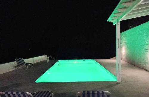 Imerovigli House | 120 m² House ∙ 4 bedrooms ∙ 10 guests