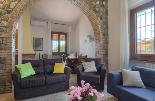 Castel San Gimignano House | 120 m² House ∙ 3 bedrooms ∙ 6 guests