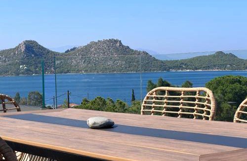 Limni Vouliagmenis Apartment | 120 m² Serviced apartment ∙ 3 bedrooms ∙ 8 guests