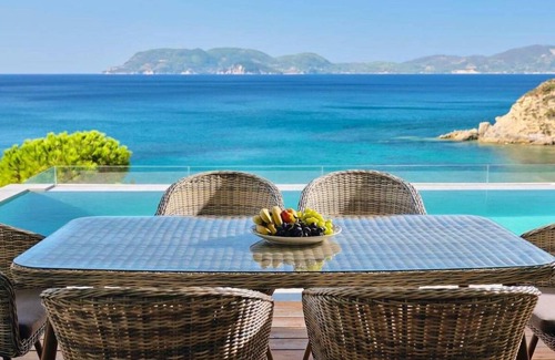 Vasilikos Villa | 120 m² Villa ∙ 3 bedrooms ∙ 6 guests