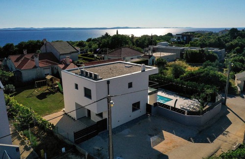 Kozino Villa | 120 m² Villa ∙ 3 bedrooms ∙ 8 guests