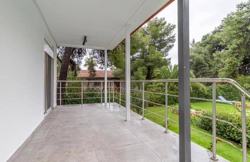 Isthmia Villa | 120 m² Villa ∙ 3 bedrooms ∙ 6 guests