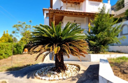 Porto Rafti Villa | 120 m² Villa ∙ 4 bedrooms ∙ 8 guests