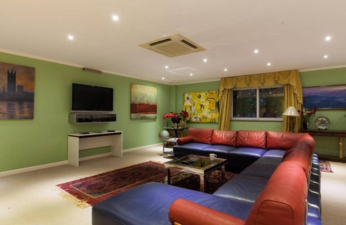 Pratumnak Hill Villa | 1200 m² Villa ∙ 8 bedrooms ∙ 20 guests
