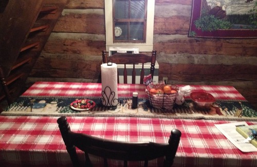 Boone Cabin | 120Yr Old Cabin Great for couple/family, 15 min from Boone, center of 200 acres!