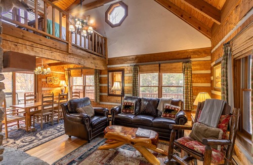 Boone Cabin | 121 m² Cabin ∙ 2 bedrooms ∙ 6 guests