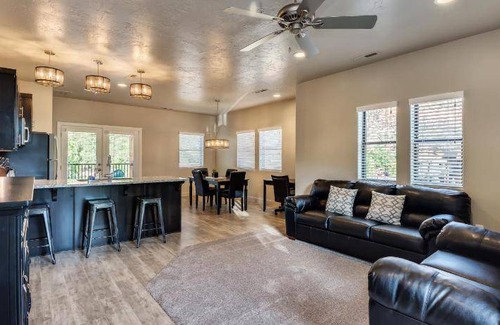 Zion National Park South Entrance House | 121 m² House ∙ 2 bedrooms ∙ 20 guests