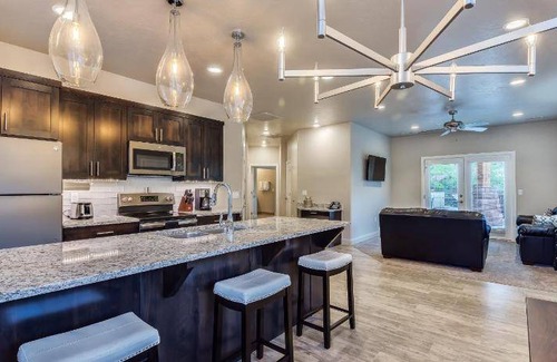 Zion National Park South Entrance House | 121 m² House ∙ 2 bedrooms ∙ 20 guests