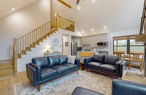 The Peaks at Lake Lure House | 121 m² House ∙ 2 bedrooms ∙ 5 guests
