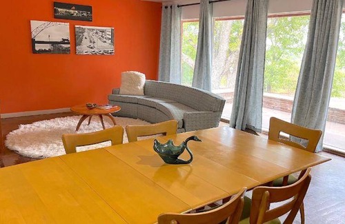 Coleman House | 121 m² House ∙ 2 bedrooms ∙ 5 guests