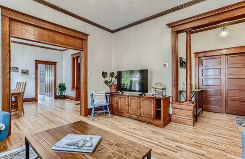 Longmont House | 121 m² House ∙ 3 bedrooms ∙ 6 guests