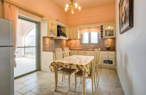 Troizinia Villa | 121 m² Villa ∙ 2 bedrooms ∙ 5 guests
