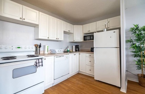 South End Apartment | 122 Bright & Spacious Downtown Suite, Amazing View