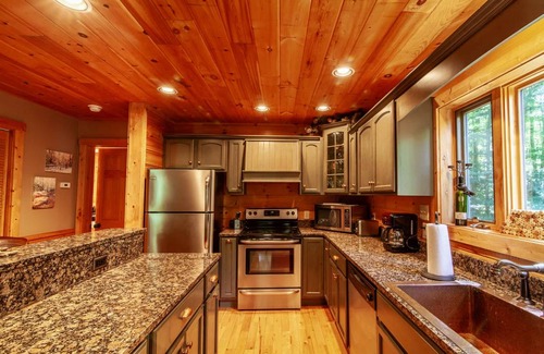 Banner Elk Cabin | 122 m² Cabin ∙ 3 bedrooms ∙ 6 guests