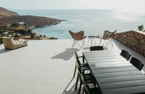Serifos House | 123 m² House ∙ 3 bedrooms ∙ 6 guests