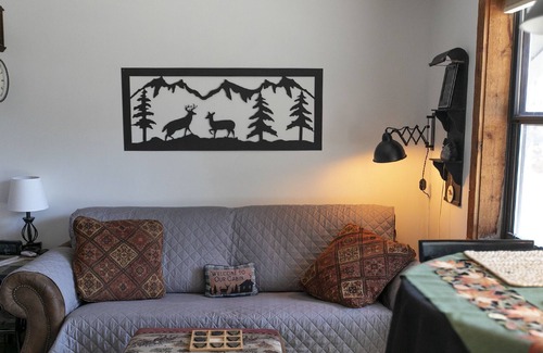Davis Condo | 123 - rent for a month or longer, 1BR with mini-kitchen, large jacuzzi