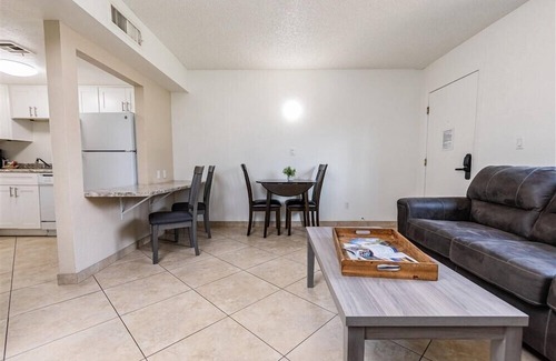 South Scottsdale Apartment | 123Basecamp Scottsdale – 1BR Retreat Near Trails & Old Town!