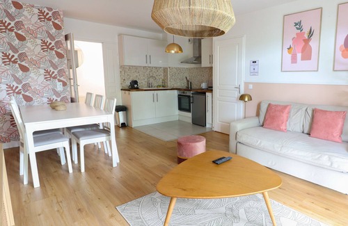 Serris Apartment | 123home- Garden & spa