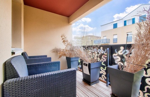 Montevrain Apartment | 123home- Suite & spa XL