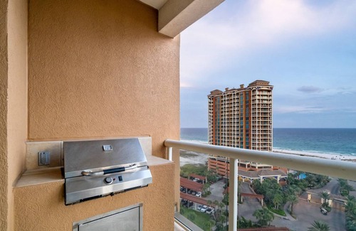 Pensacola Beach Condo | 124 m² Condo ∙ 2 bedrooms ∙ 6 guests
