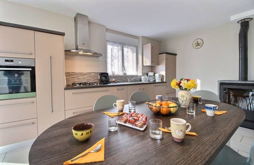 Saint-Barnabe House | 124 m² Gîte ∙ 3 bedrooms ∙ 6 guests