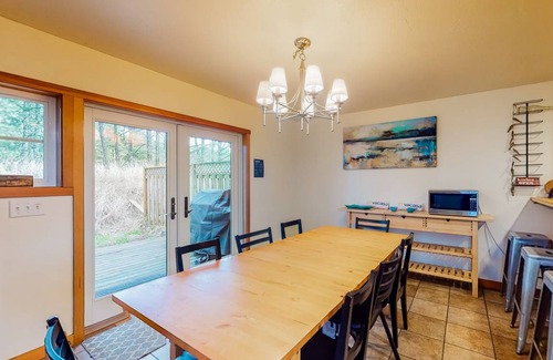 Shorepine Village House | 124 m² Maisonette ∙ 3 bedrooms ∙ 10 guests