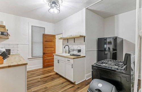 German Village Apartment | 125 m² Apartment ∙ 2 guests