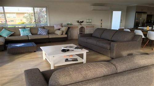 Emu Bay House | 125 m² House ∙ 3 bedrooms ∙ 8 guests