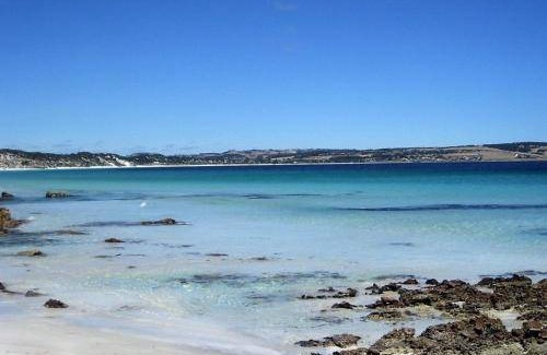 Emu Bay House | 125 m² House ∙ 3 bedrooms ∙ 8 guests