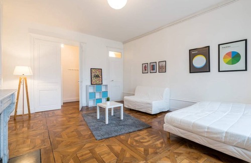 2nd Arrondissement Resort | 125 m² Private room ∙ 1 bedroom ∙ 1 guest