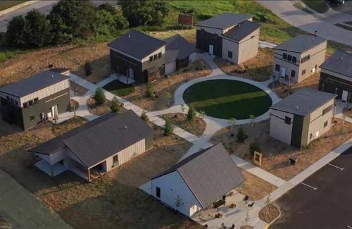 Decorah Resort | 125 m² Resort ∙ 4 bedrooms ∙ 11 guests