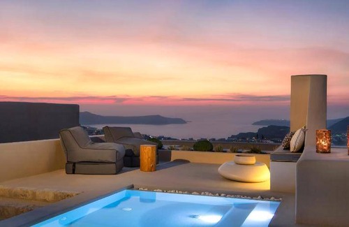 Pyrgos Apartment | 125 m² Serviced apartment ∙ 2 bedrooms ∙ 4 guests