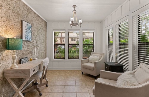 Saint Simons Heights Condo | 125 m² Condo ∙ 3 bedrooms ∙ 6 guests