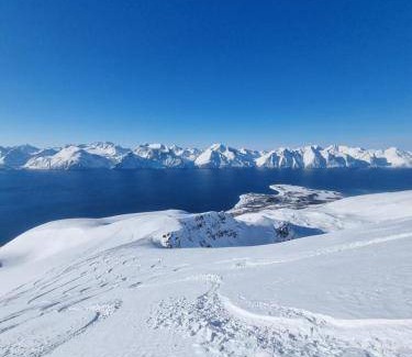 Lyngen House | 126 m² House ∙ 2 bedrooms ∙ 6 guests