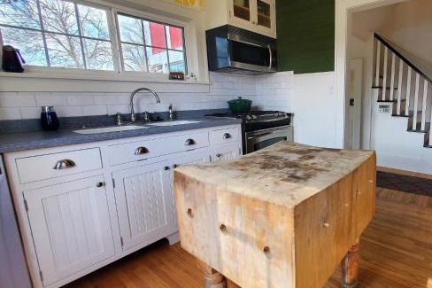 Arnolds Park Villa | 127 Hwy 71 Main House