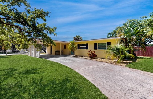 College Green Estates House | 127 m² House ∙ 4 bedrooms ∙ 12 guests