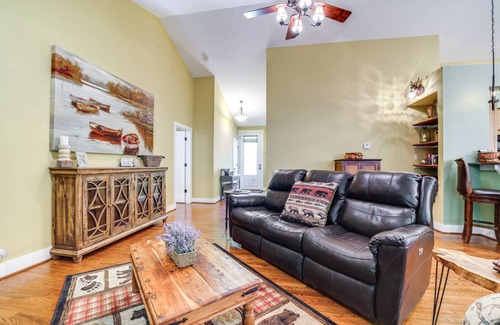 Bear Lake Reserve Cottage | 127 m² Cabin ∙ 2 bedrooms ∙ 4 guests