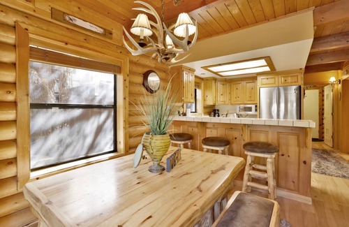 Patton Cabin | 127 m² Cabin ∙ 3 bedrooms ∙ 7 guests