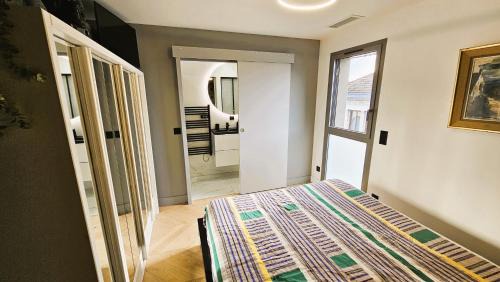 Bastide Apartment | 127Flam