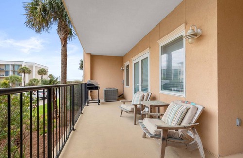 Tybee Island Condo | 128 m² Condo ∙ 3 bedrooms ∙ 8 guests