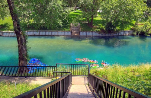 New Braunfels Condo | 128 m² Condo ∙ 2 bedrooms ∙ 6 guests