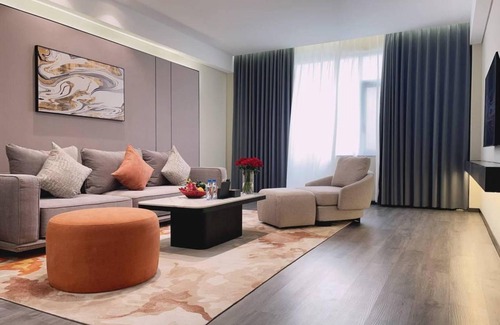 Bavet Hotel | 128 m² Hotel ∙ 2 guests