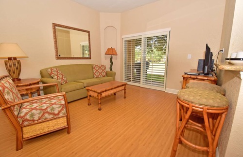 Regal Palms House | 128 m² House ∙ 3 bedrooms ∙ 8 guests