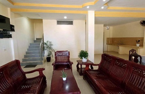 Puerto Princesa City Centre Apartment | 128 m² Serviced apartment ∙ 3 bedrooms ∙ 17 guests