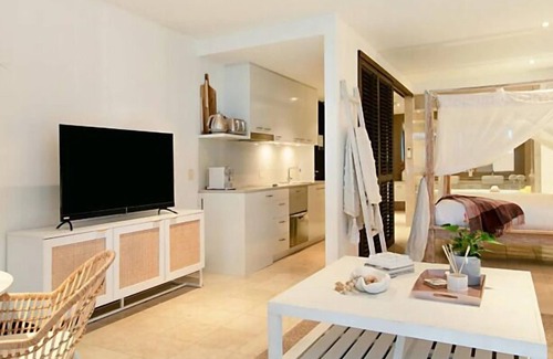 Casuarina Apartment | 128 Santai Resort – Stylish Couples Retreat