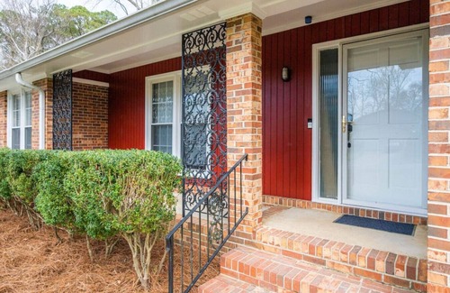 Macon House | 1287 Marlowe Drive- Macon