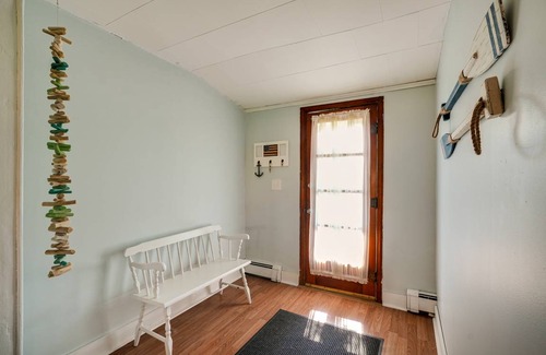 Russells Point Cottage | 129 m² Cabin ∙ 2 bedrooms ∙ 6 guests